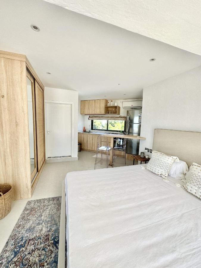 Studio H Grandbay Sea-View Zewnętrze zdjęcie